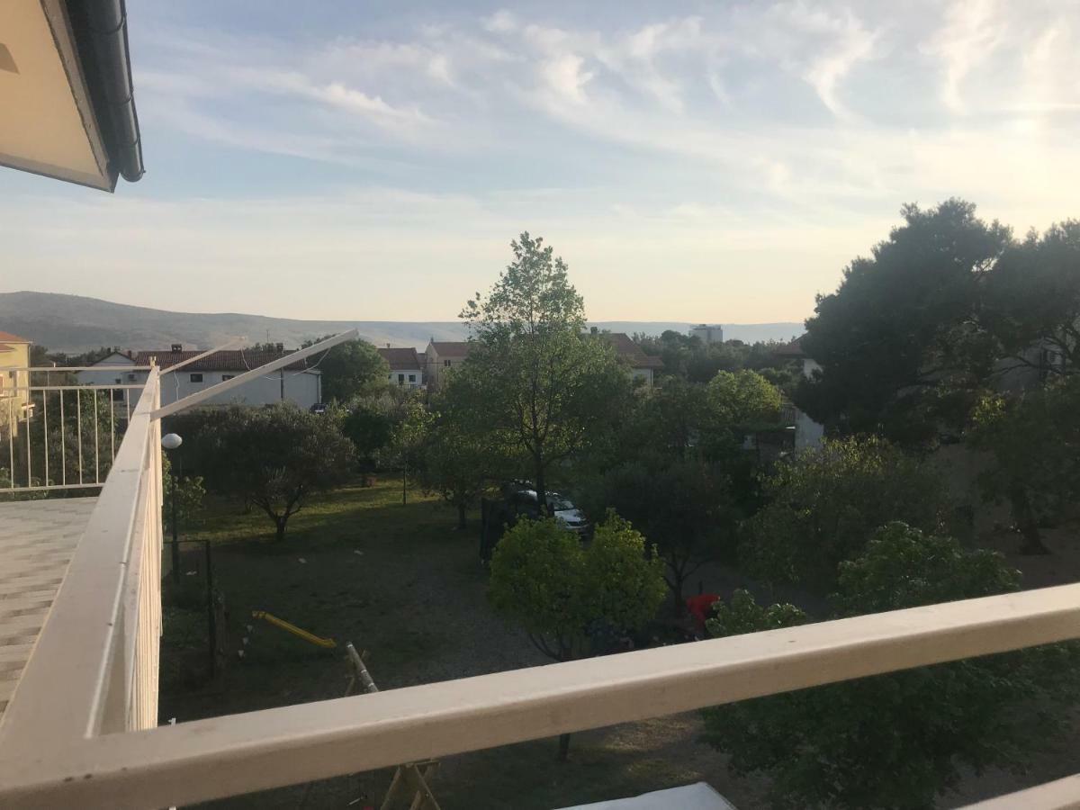 Apartman Veronika Starigrad Paklenica Exterior foto
